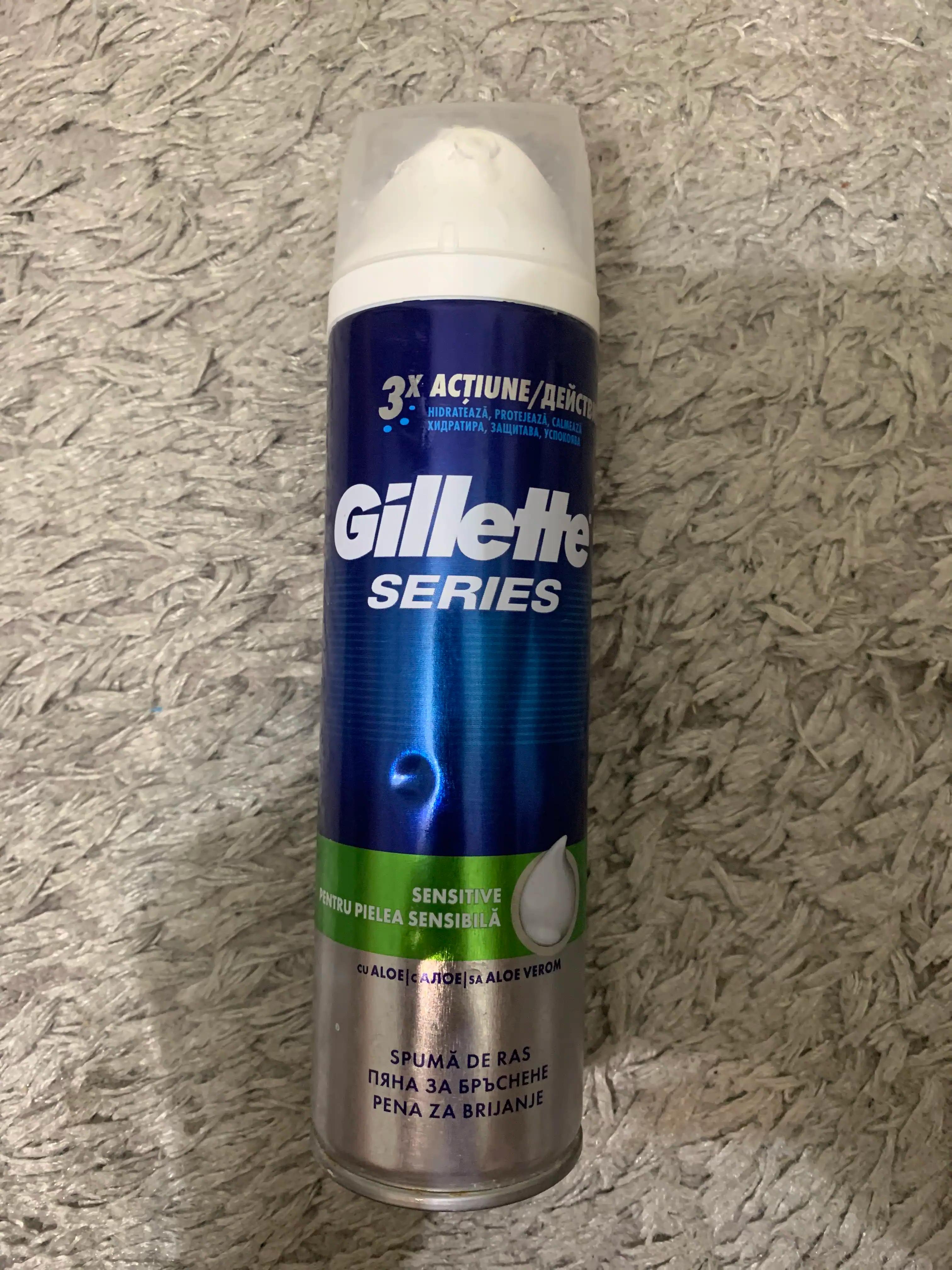 Gillette Sensitive pentru pielea sensibila