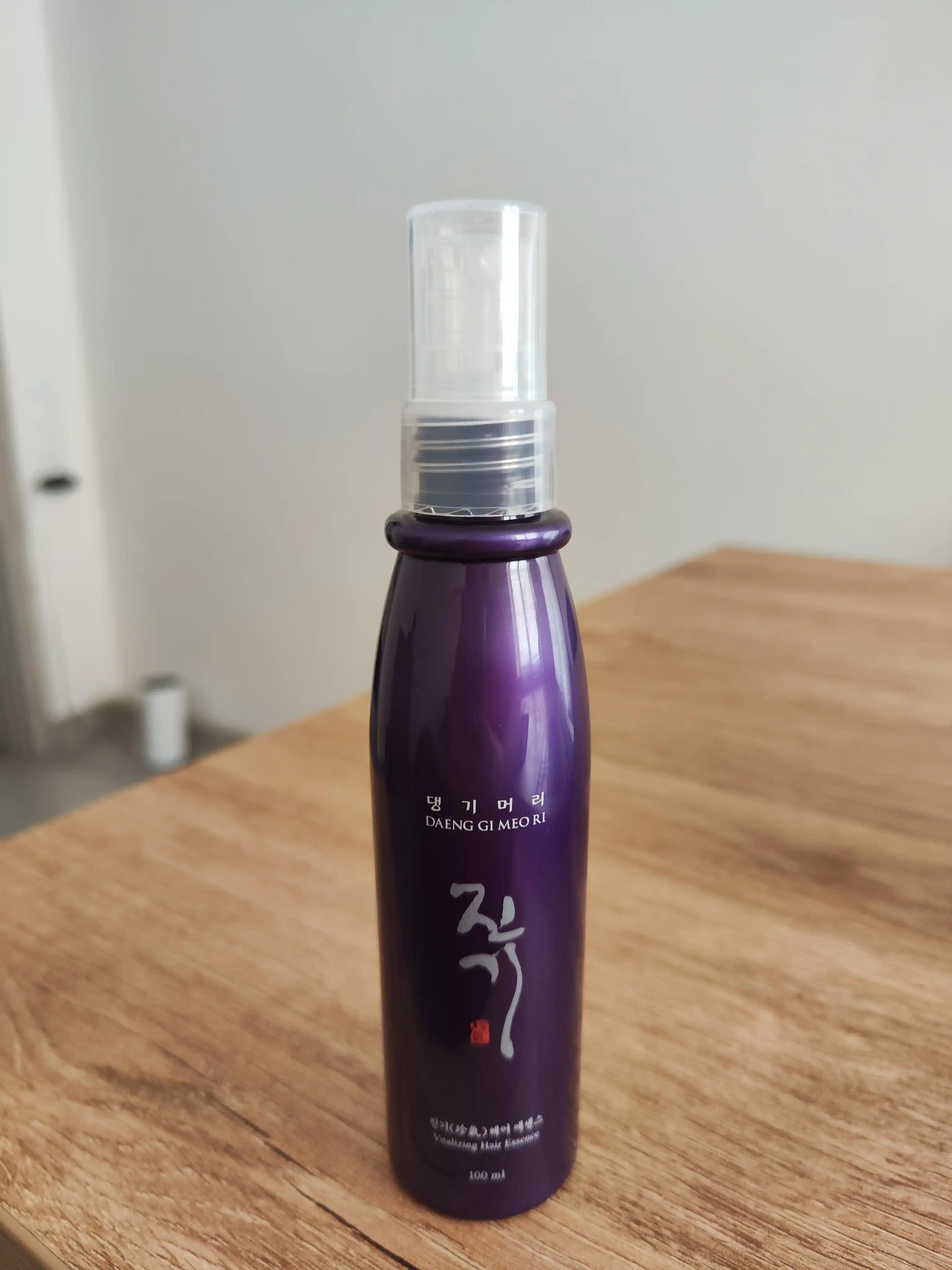 Daeng Gi Meo Ri Vitalizing Hair Essence