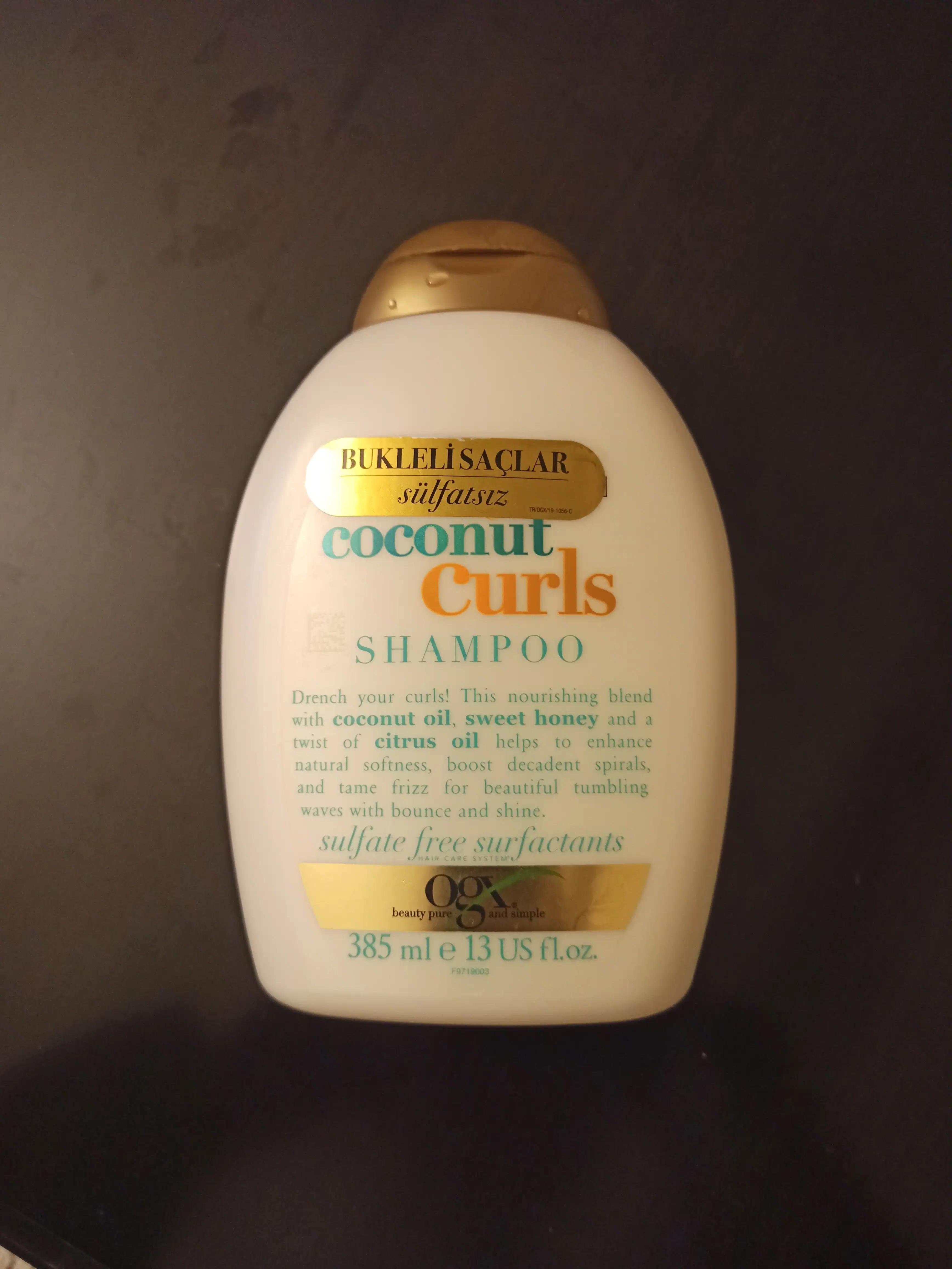 OGX Ogx bukleli saçlar için nemlendirici coconut curls şampuan