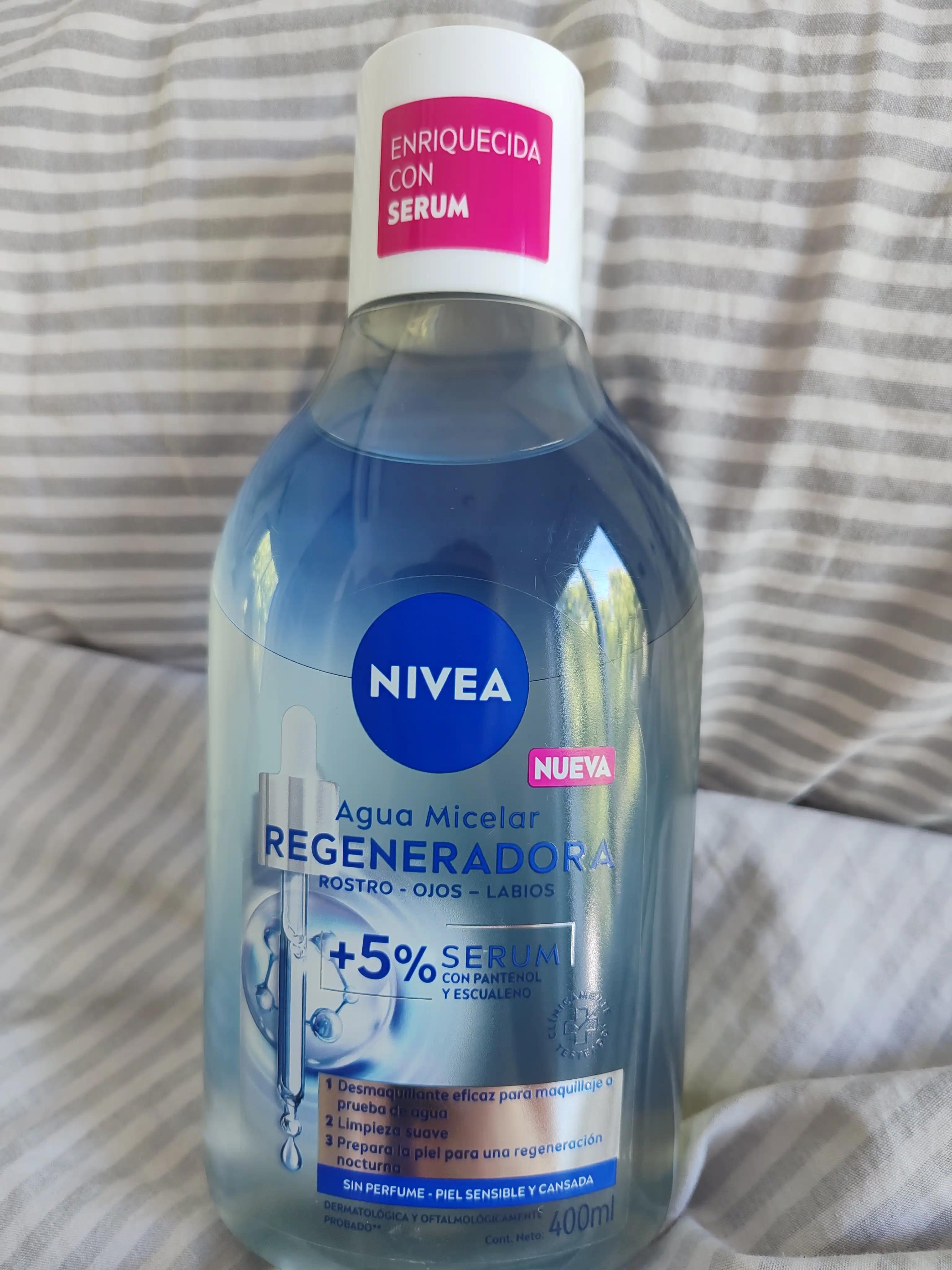Nivea Agua micelar regeneradora