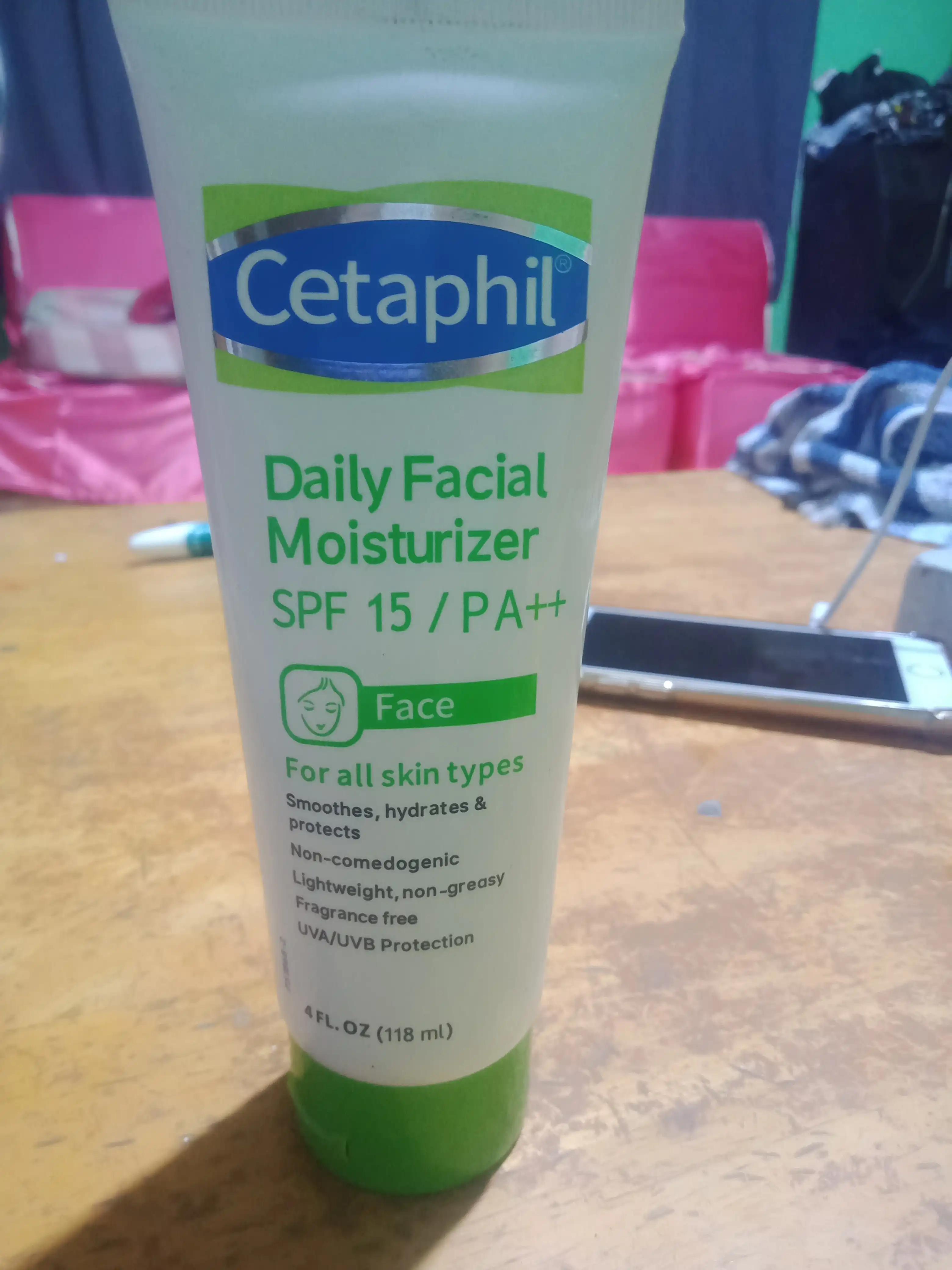 Cetaphil Daily Facial Moisturizer SPF/ PA++