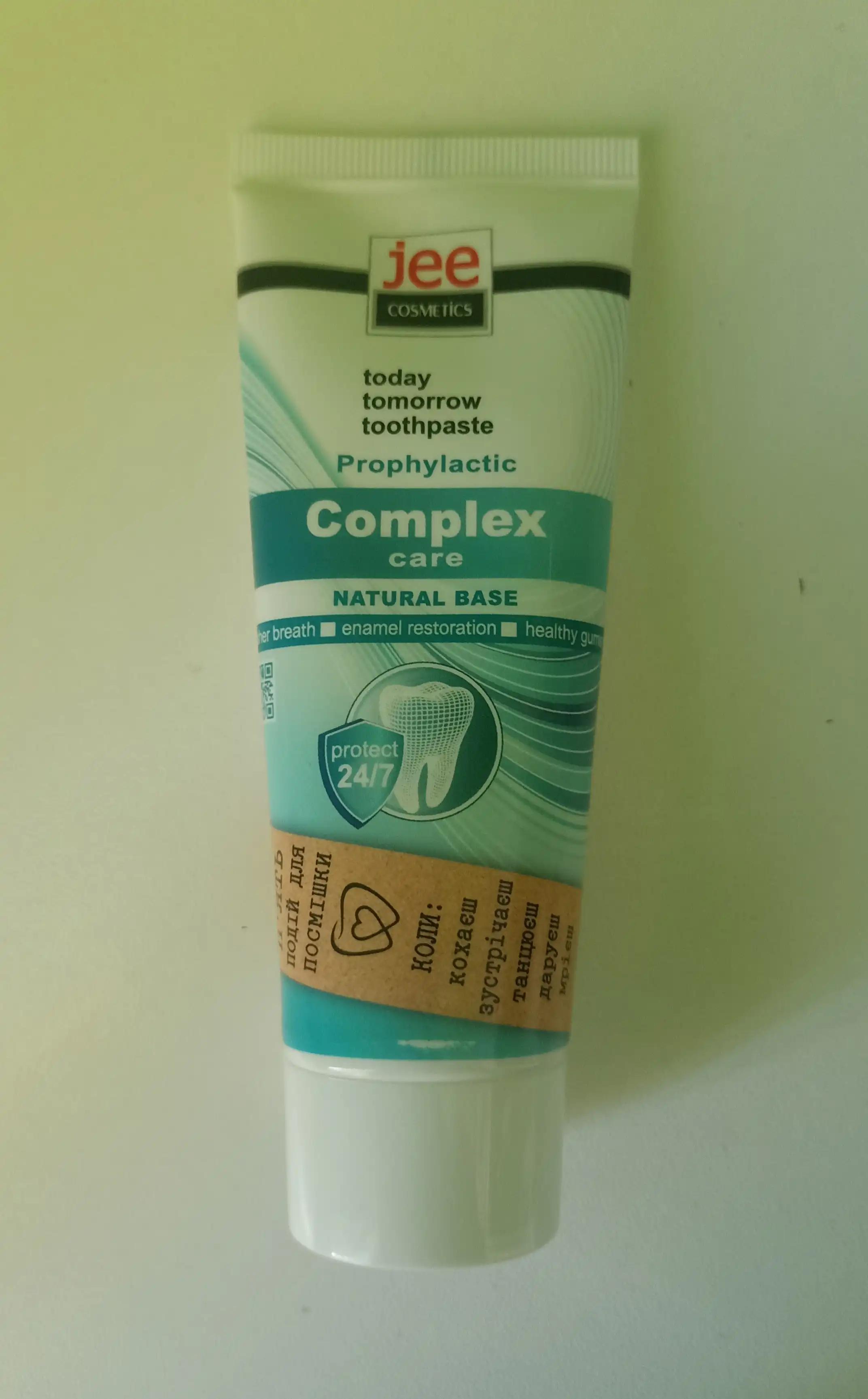 Jee Cosmetics Профілактична зубна паста Complex care 75ml
