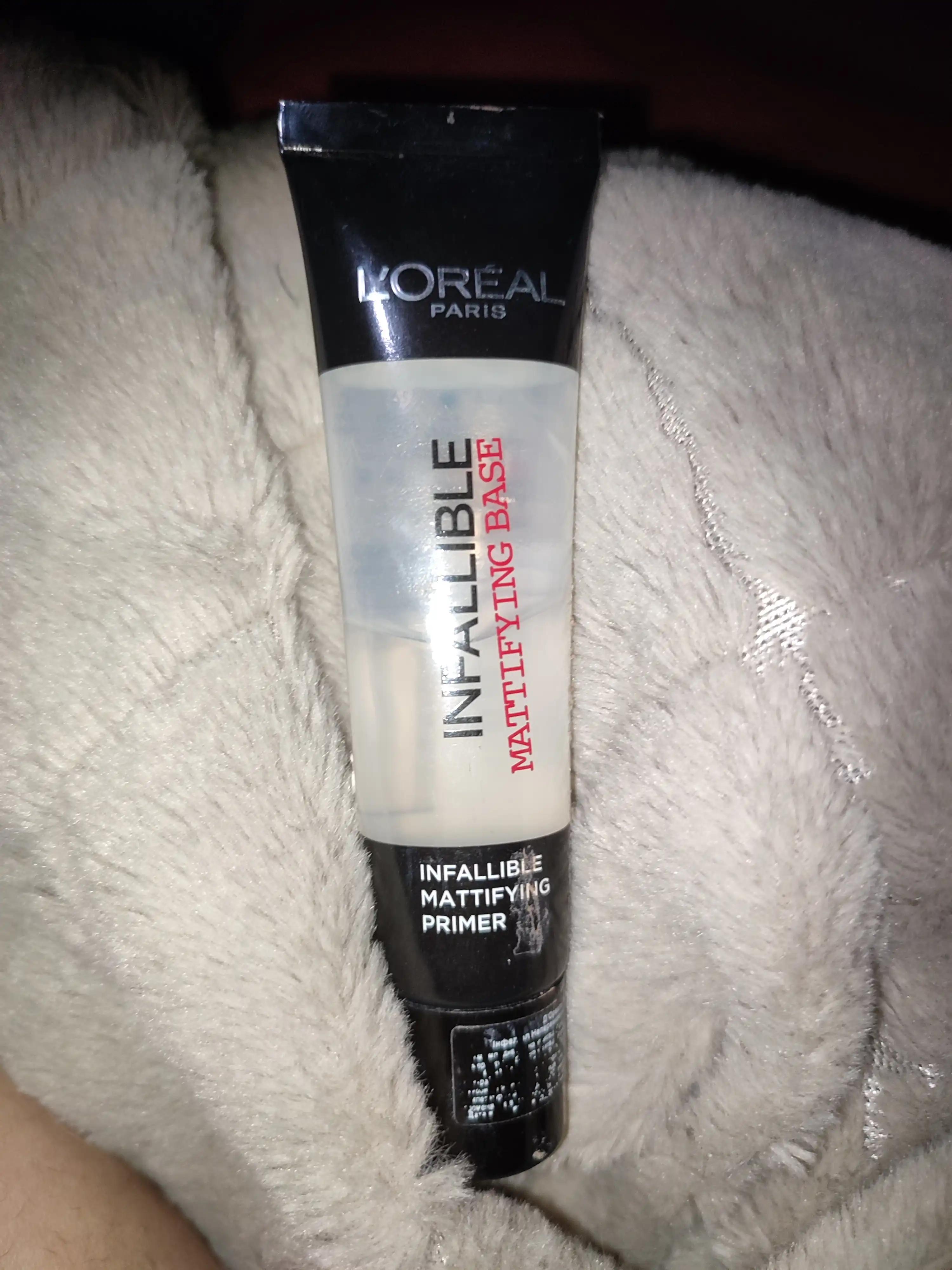 L'Oreal Paris Infallible Mattifying Base праймер