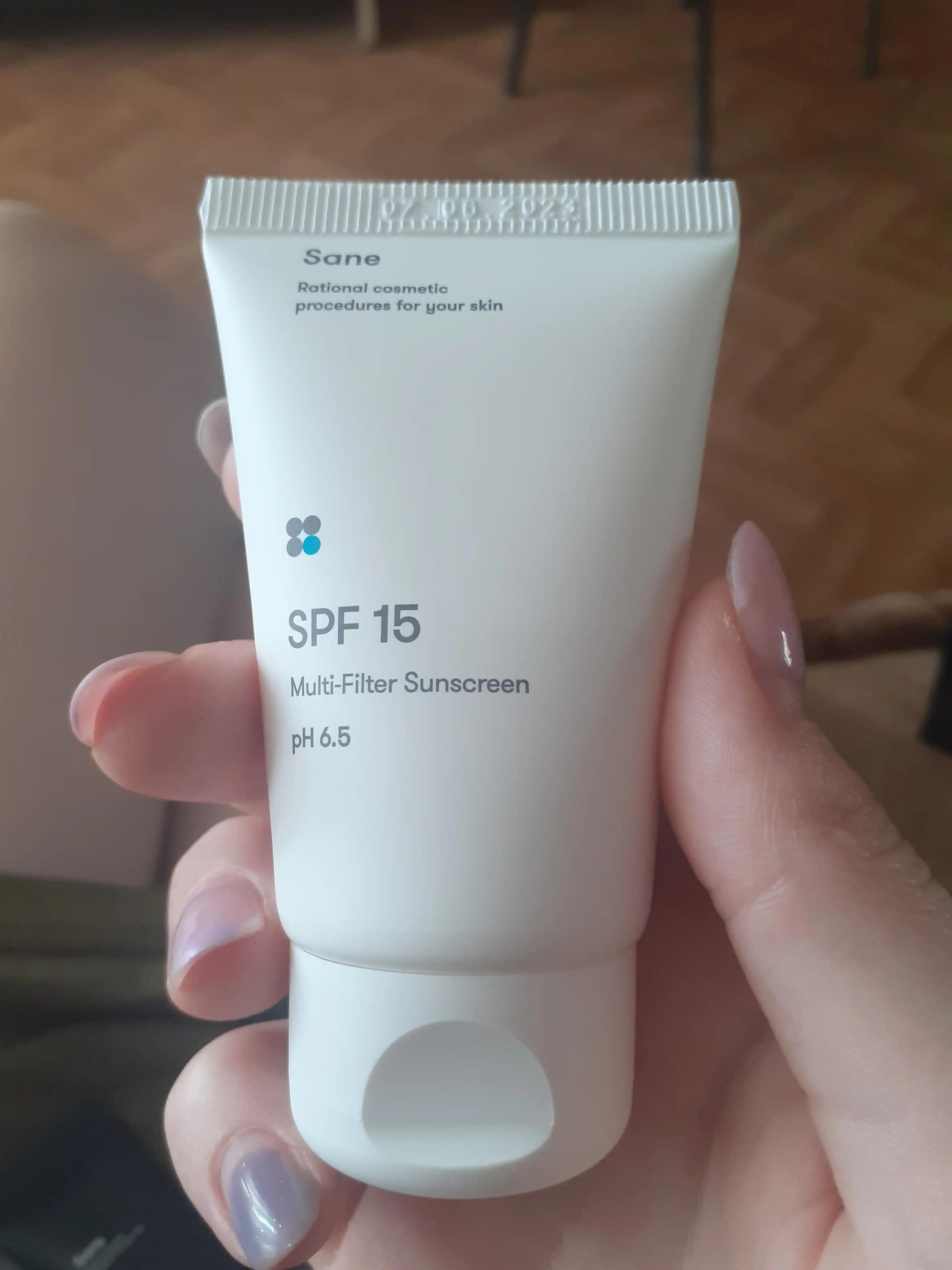 Sane Денний крем з SPF 15