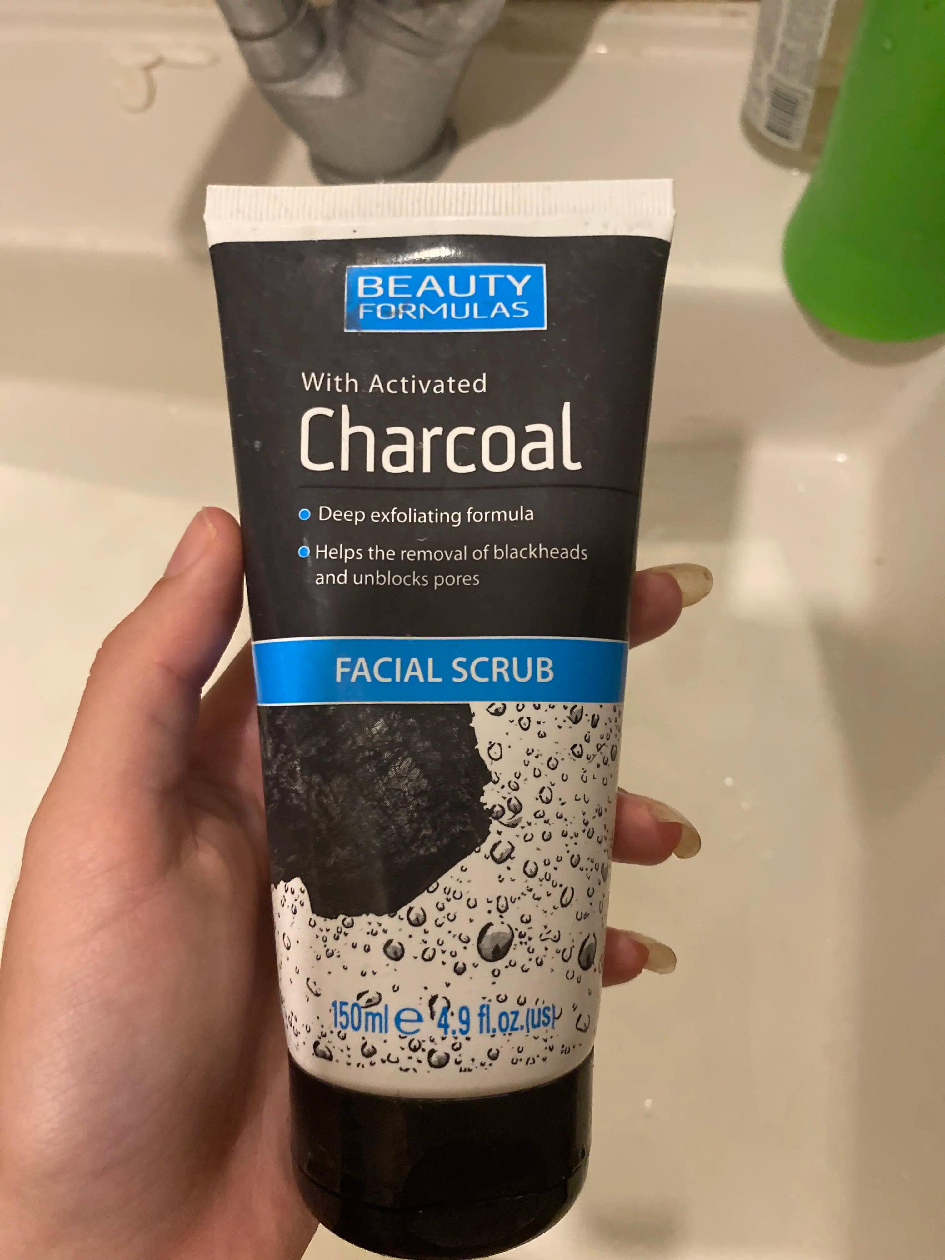 Beauty Formulas Facial scrub